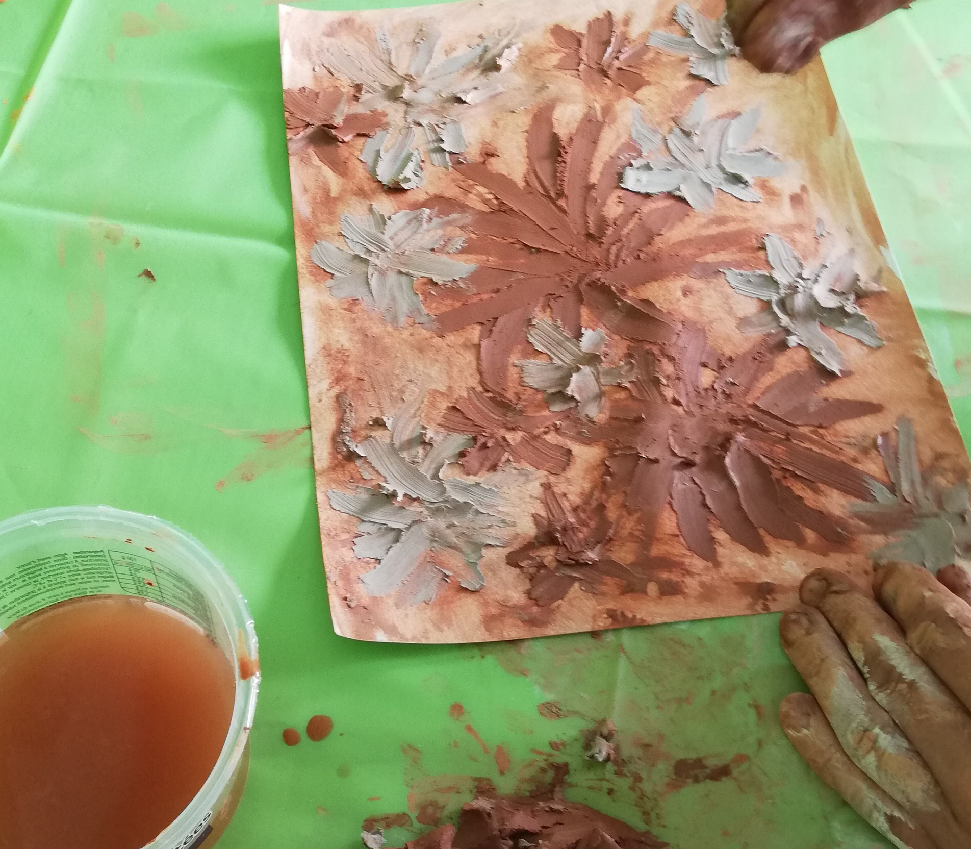Atelier parents-enfants autour des arts plastiques (18m-10ans) - La peinture dans tous ses états ! 2/3